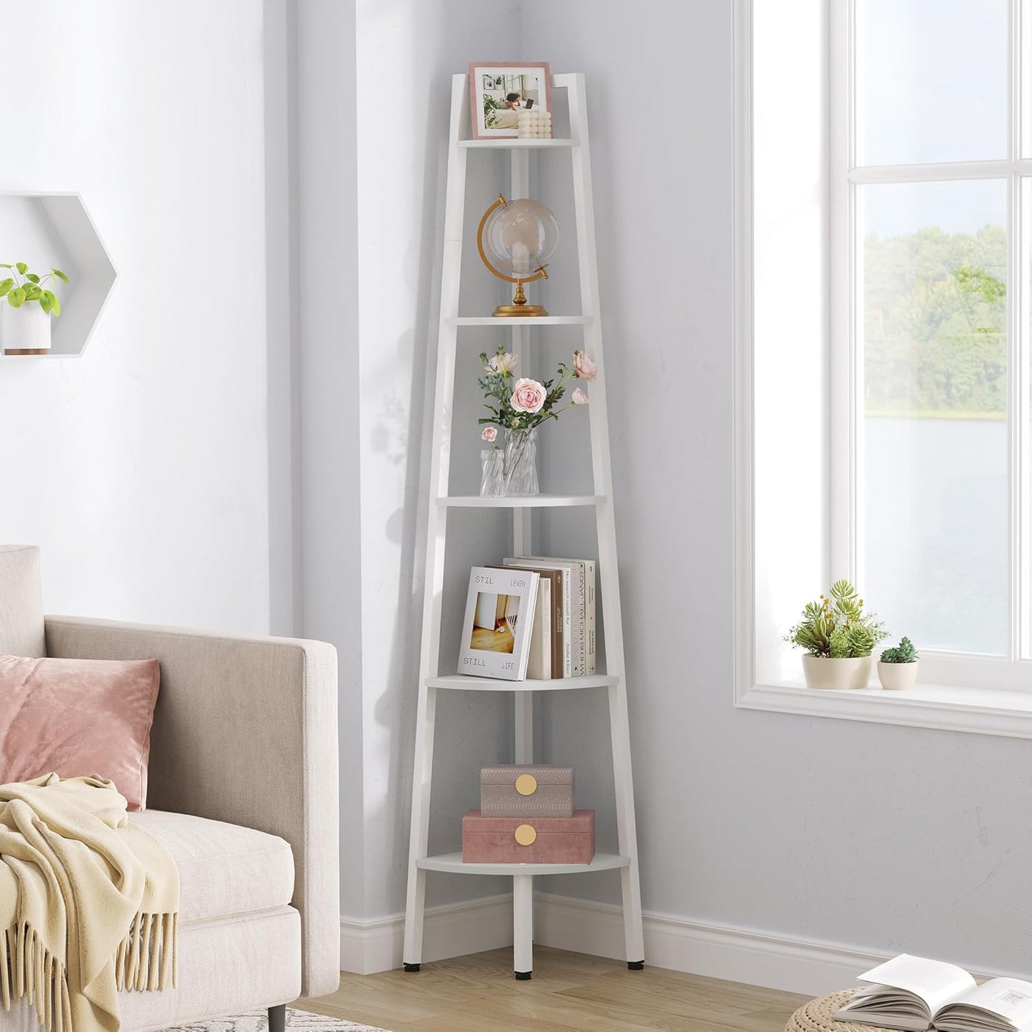 Hoctieon Corner Shelf, 5-Tier Corner Bookshelf, Rustic Ladder Shelf, Industrial Display Stand for Living Room, Kitchen, Home Office, Balcony, Small Space, Metal Frame, White