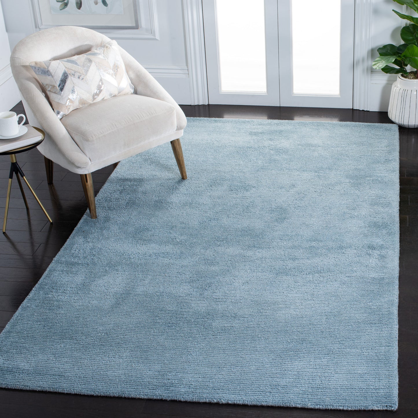 Safavieh Himalaya 6 x 9 (ft) Tufted Wool Blue Rectangular Indoor Solid Professionally Clean Only Area rug