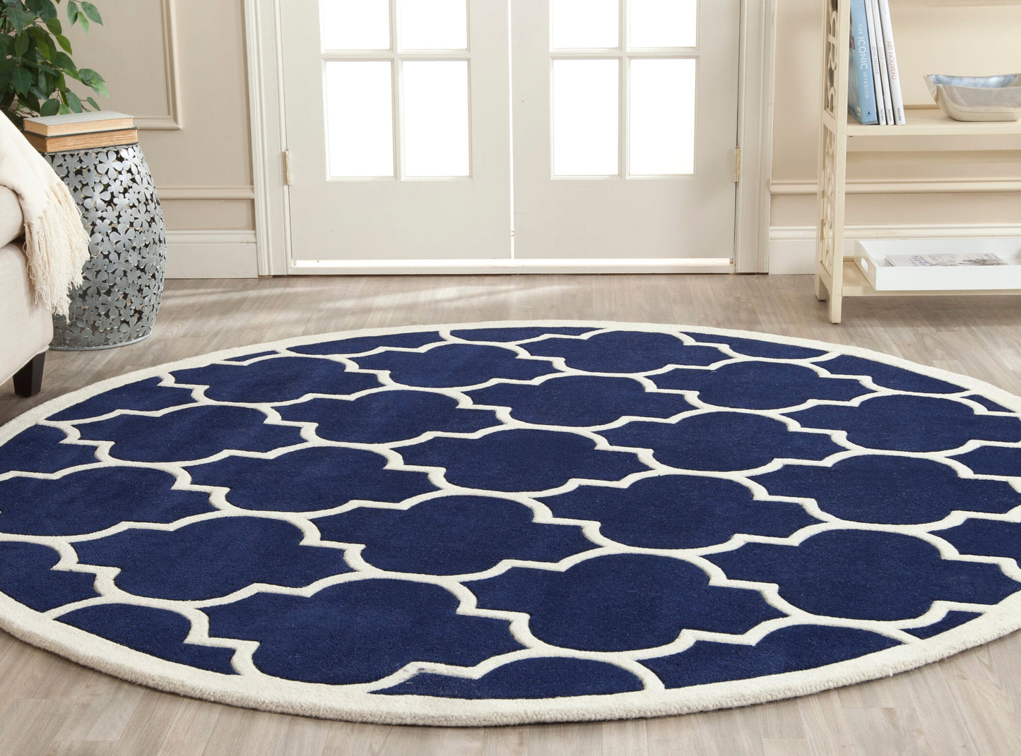 Safavieh Chatham 733 Dark Blue/Ivory Contemporary 7ft x 7ft Round Rug