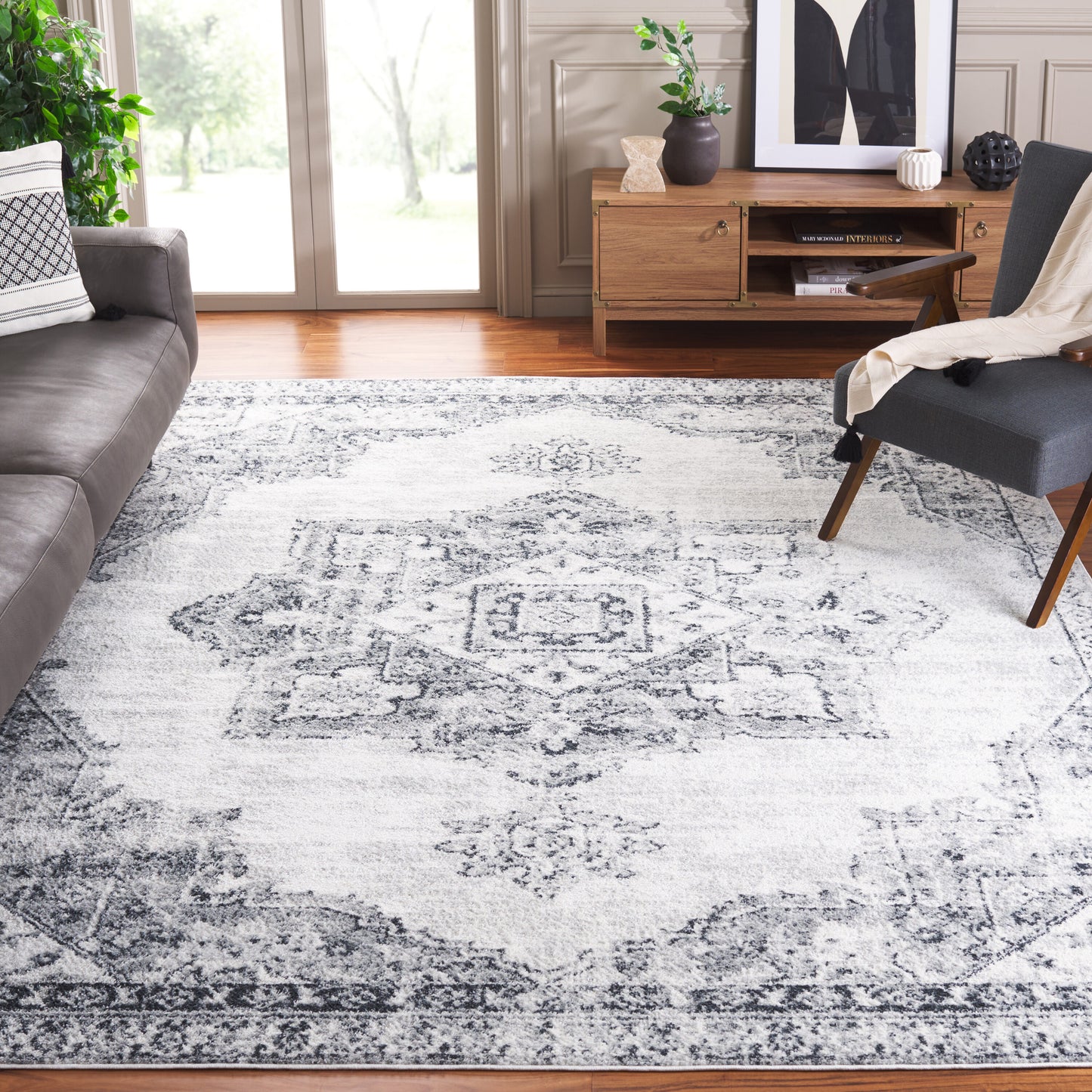 Safavieh Layla 104A Ivory Grey/Charcoal 9 x 12 Area rug
