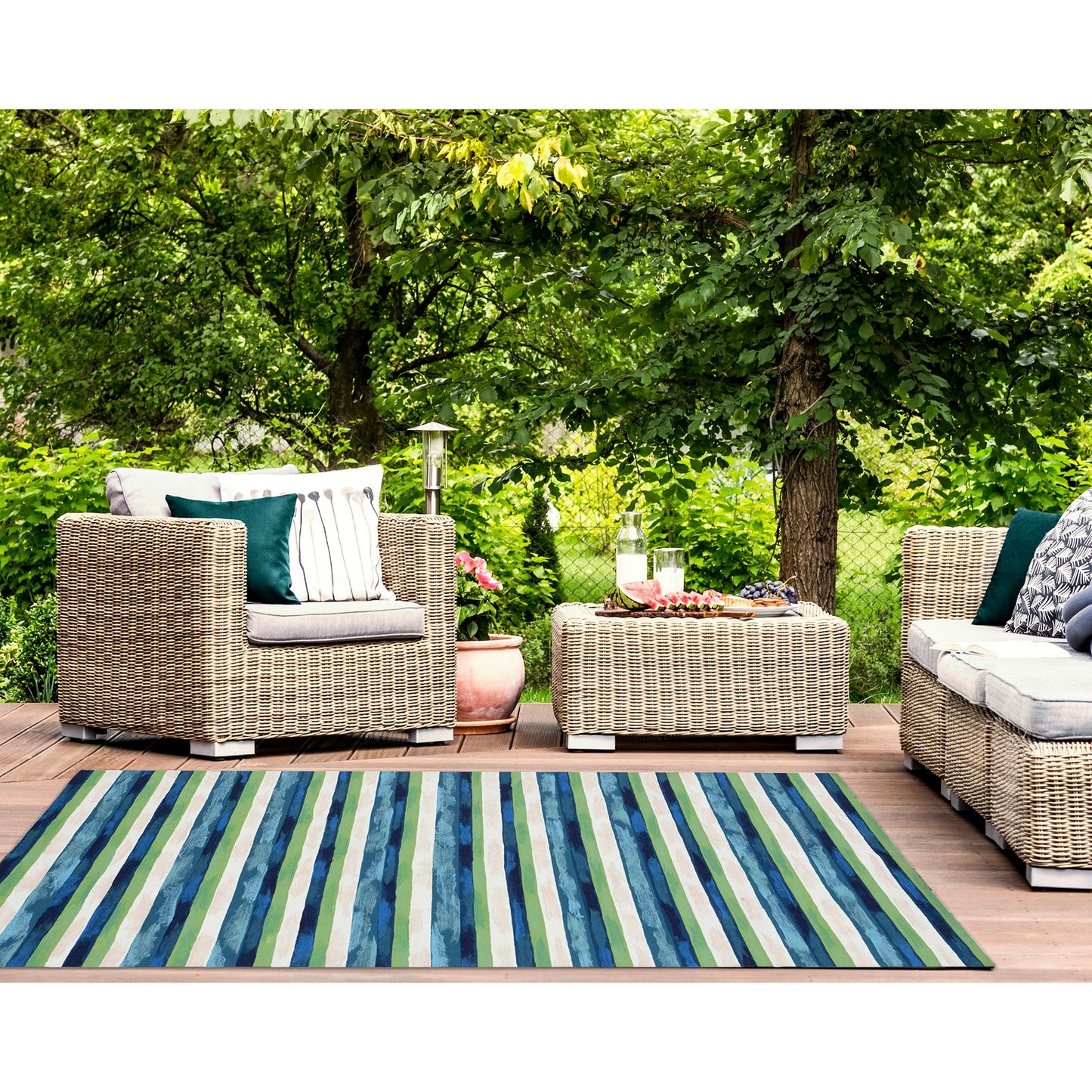 Liora Manne Visions II 5 x 8 (ft) Cool Rectangular Indoor/Outdoor Stripe Bohemian/Eclectic Area rug